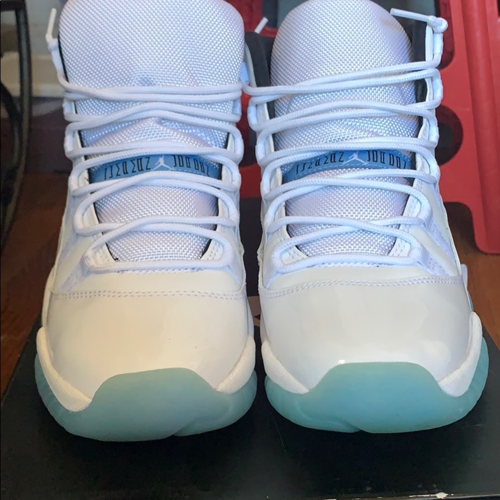 Air Jordan 11